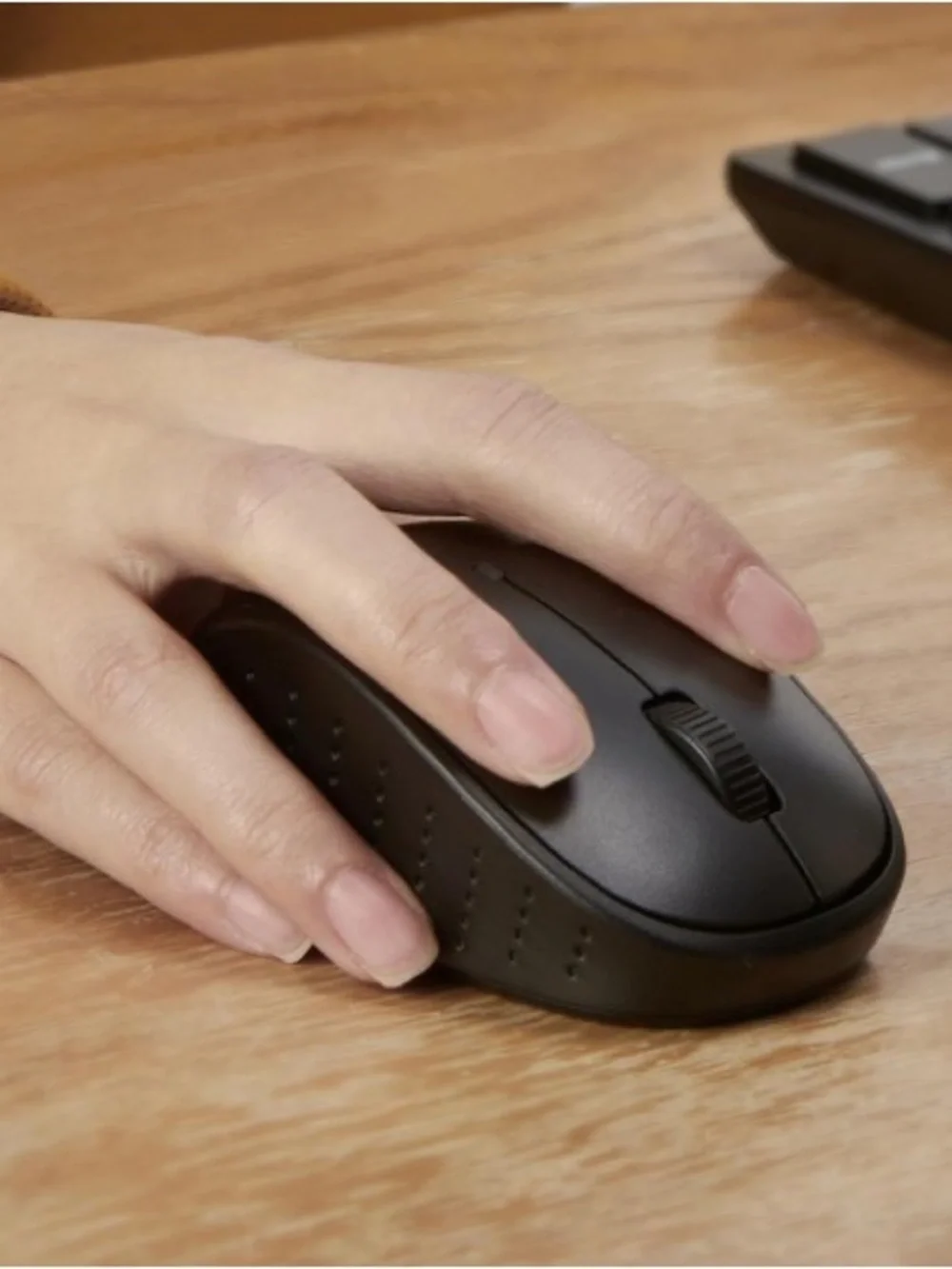 AmazonBasics KBLGOD-US Wireless Computer and Mouse Combo - Black